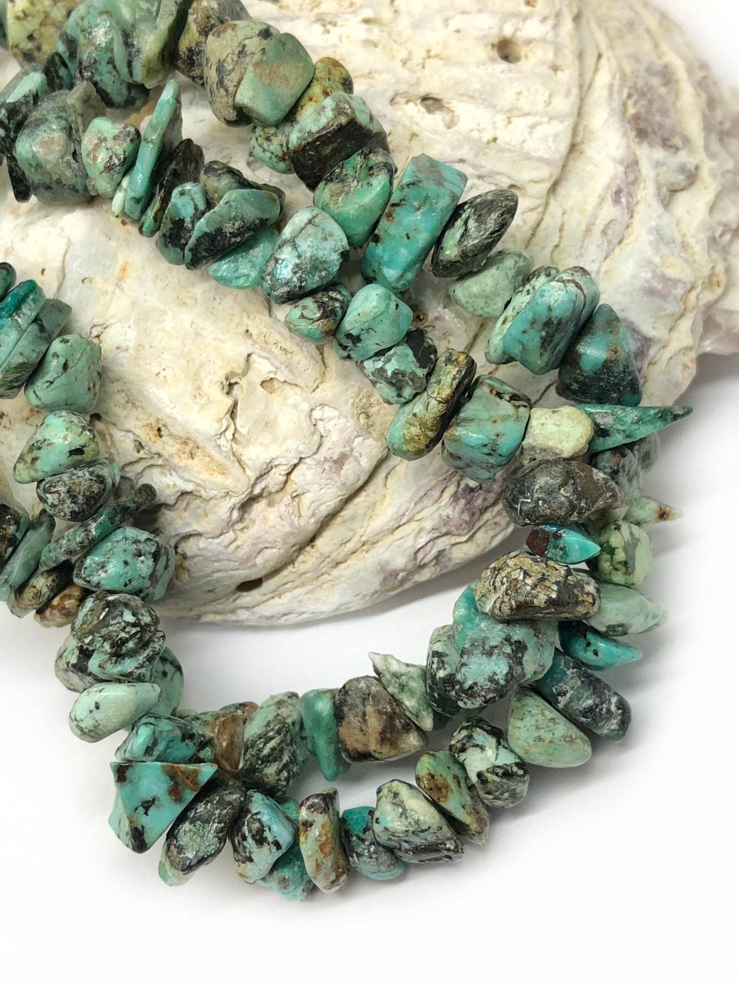 Natural Turquoise Nugget Chip beads 5 - 10 mm approx / Turquoise gemstone nugget beads / Turquoise Beads for Jewellery Making 10 beads