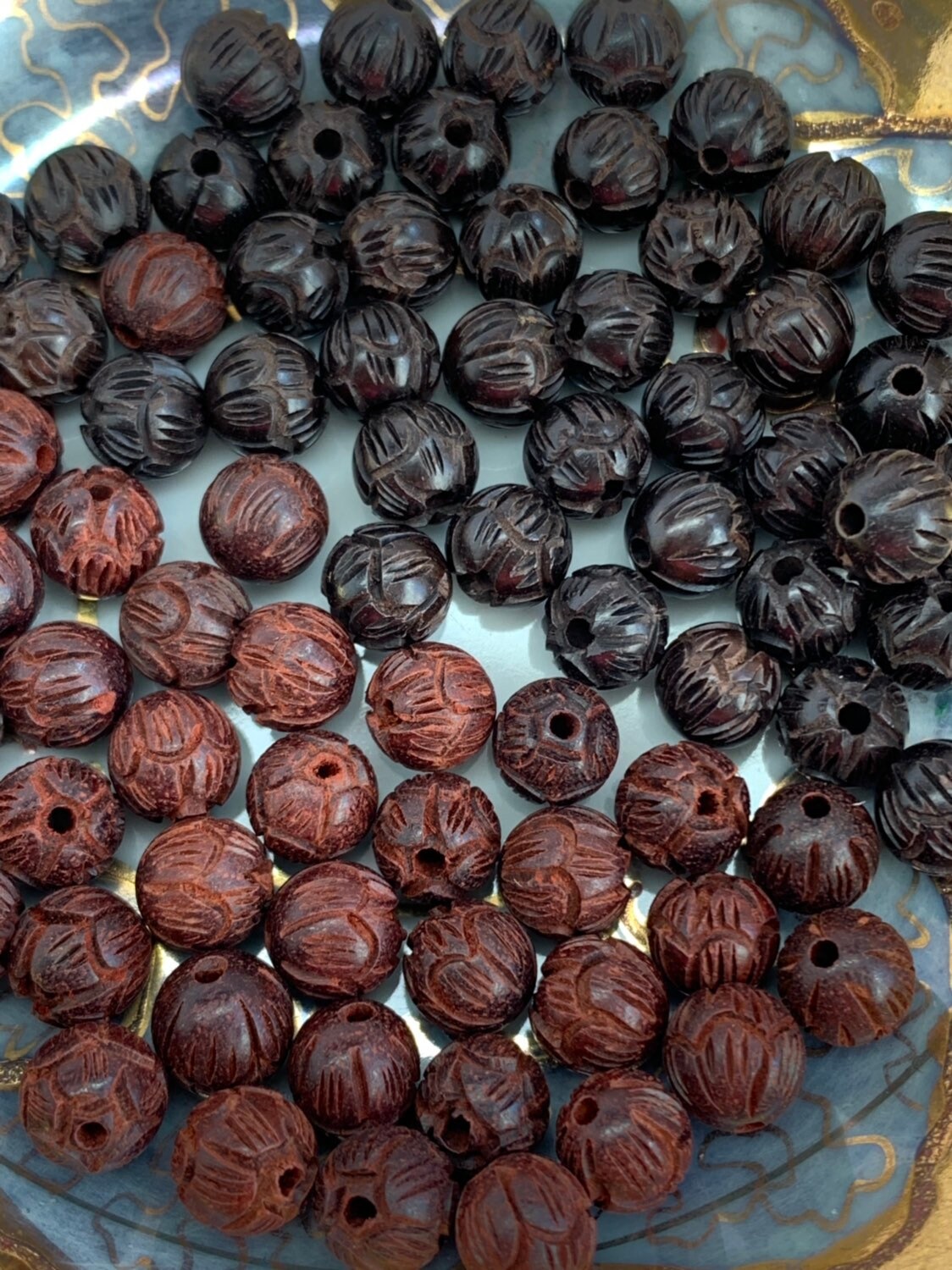Light or dark brown wooden Sandalwood carved round beads 8mm - Buddhist beads Guru