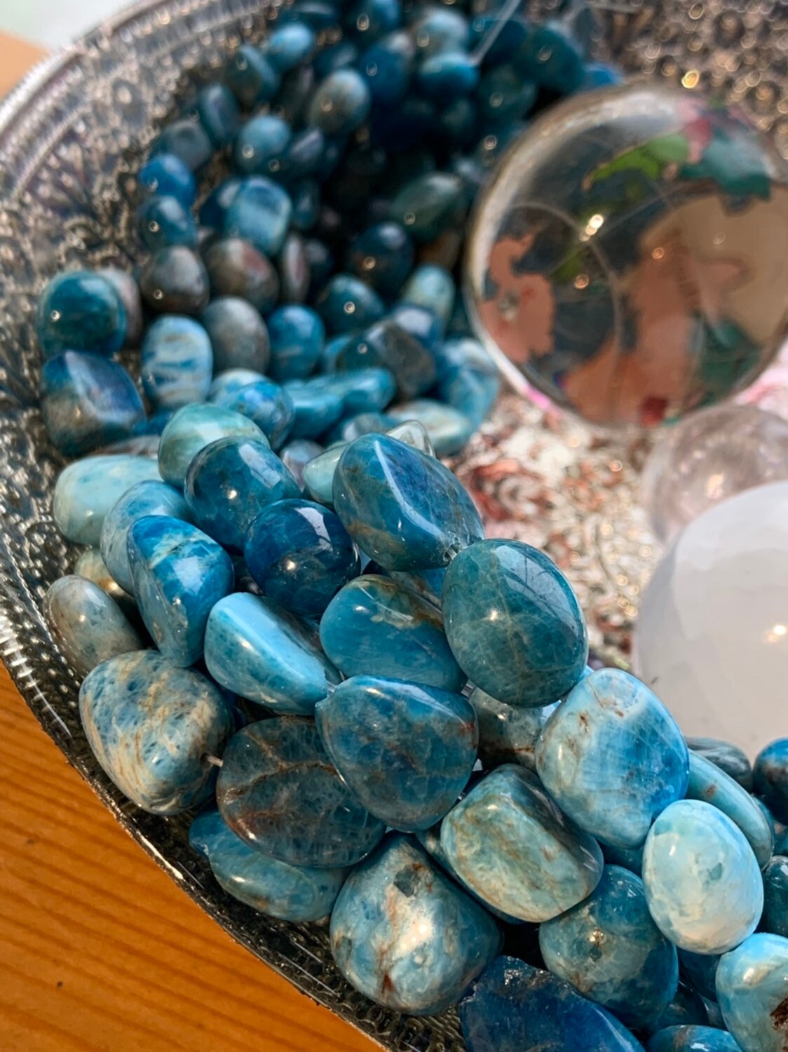 Blue Neon Apatite Nugget freeform oval beads 6-9mm Natural Apatite Beads / Rustic Gemstone Beads Sea Ocean Teal rustic beads