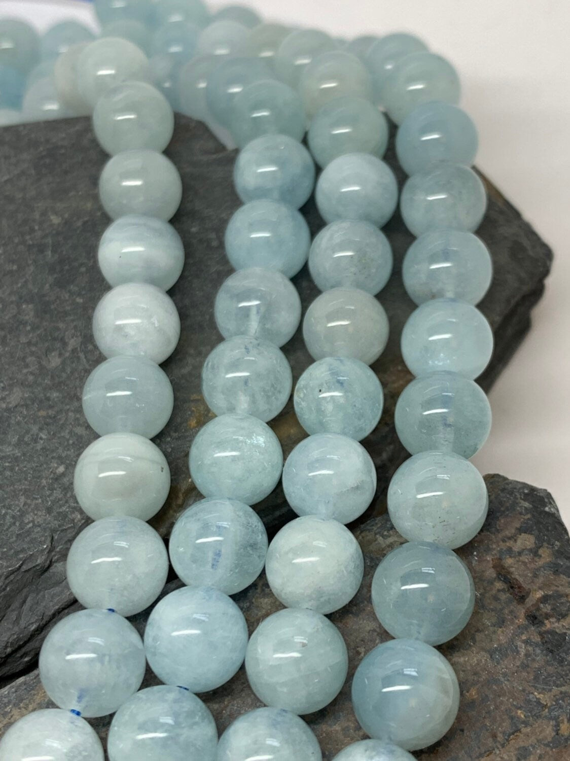 Natural rustic Blue Round Aquamarine beads / 8 mm approx/ Soft Pale Blue Gemstone Beads