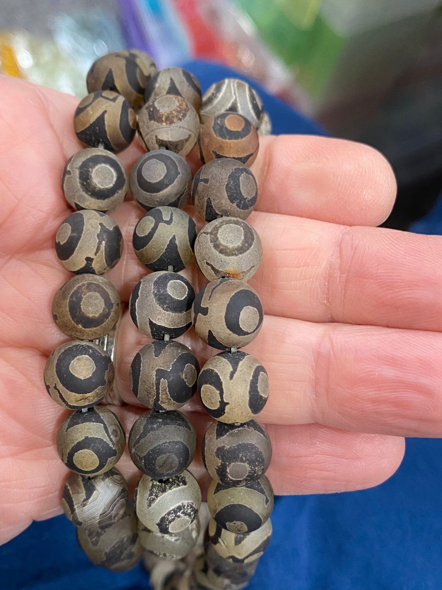 Tibetan Agate Beads / Matte Turtleback round beads / DZI Heavens Eye Beads / Gemstone Round Beads 10 mm / Wood style 3 BEADS