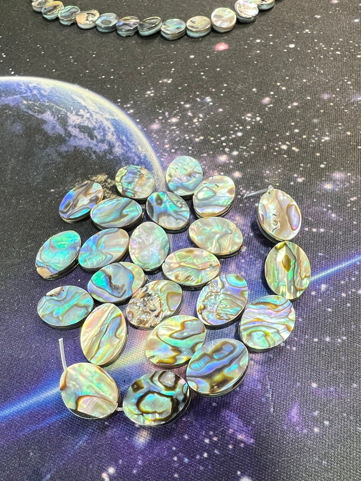Natural Blue green Abalone shell Beads Oval 12mm - Abalone Shell Beads Amazing Patterns / 4 beads