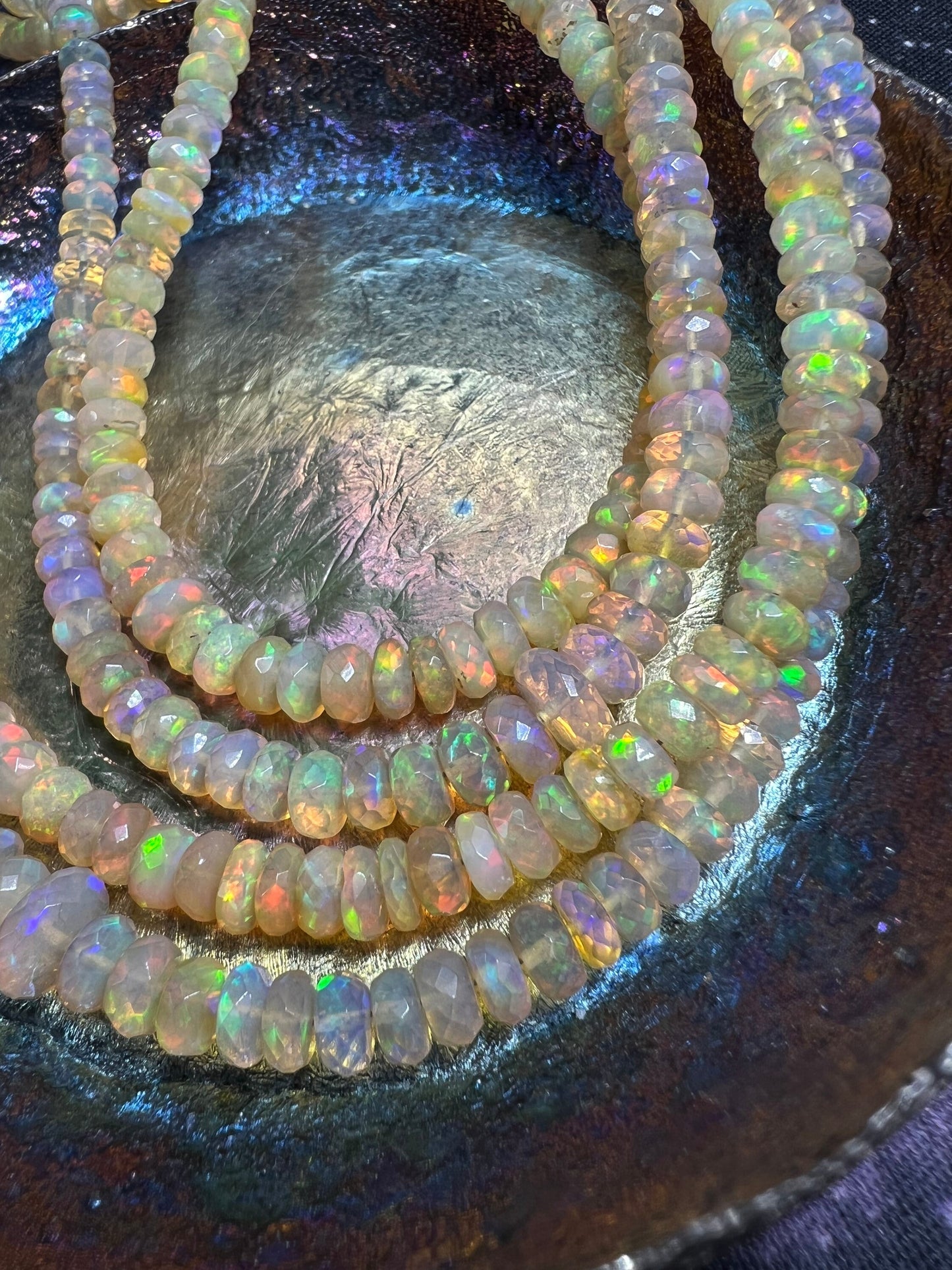 Amazing glowy rustic Ethiopian Opal hand faceted White Gold multi colour Rondelle Spacer Beads / Fiery beads / Choose quantity 3-4 mm