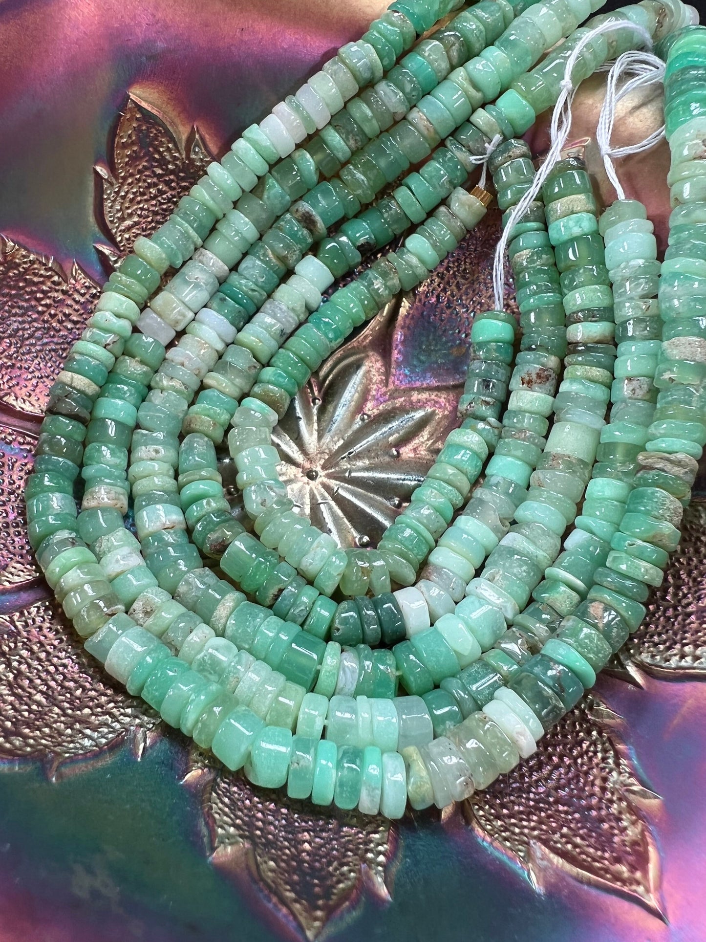 Rustic Handcut Natural Chrysoprase Green Rondelle smooth ROUND Heishi Beads / Gemstone Beads/ Approx 5-6mm