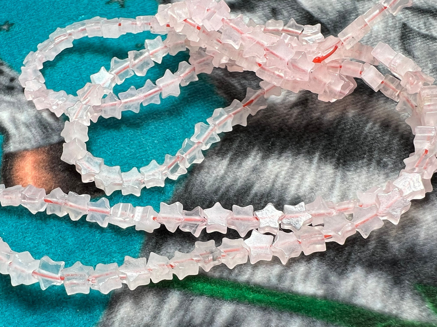 4 x Turquoise Howlite or Rose Quartz Stars beads 4.5mm / Tiny stars / Carnelian Agate / 4 beads