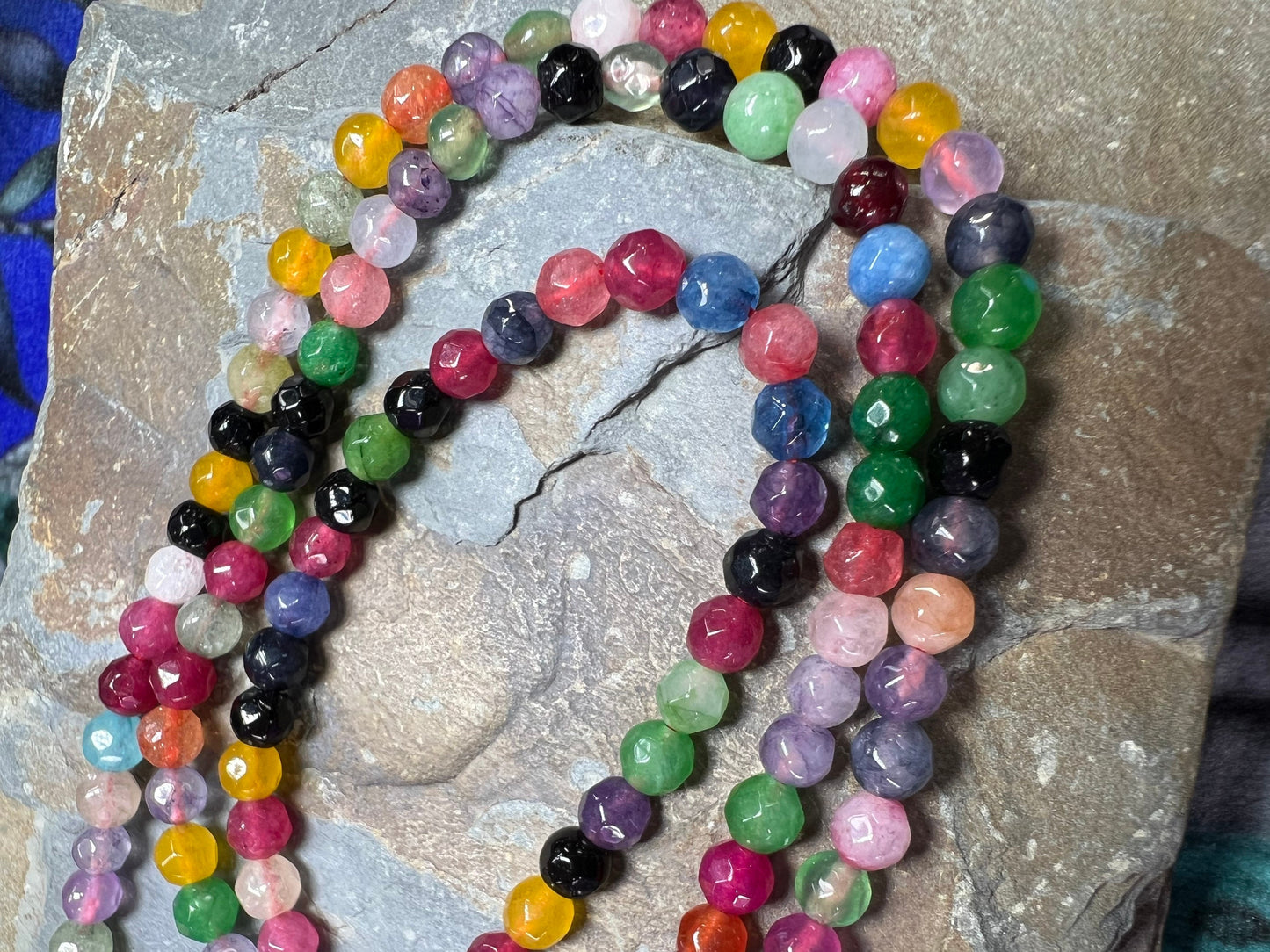 10 x bright Mixed Multi faceted Agate beads / Rainbow gemstone beads / small order beads / 4mm / 10 beads