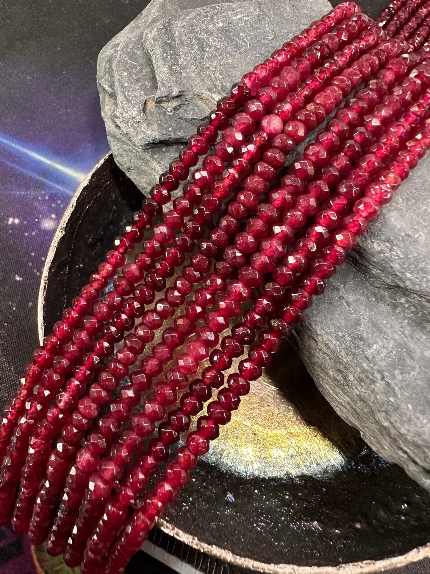 Faceted Deep Garnet Red Agate Rondelles 4mm / cherry red Agate Rondelles / Fiery red Gemstone Beads