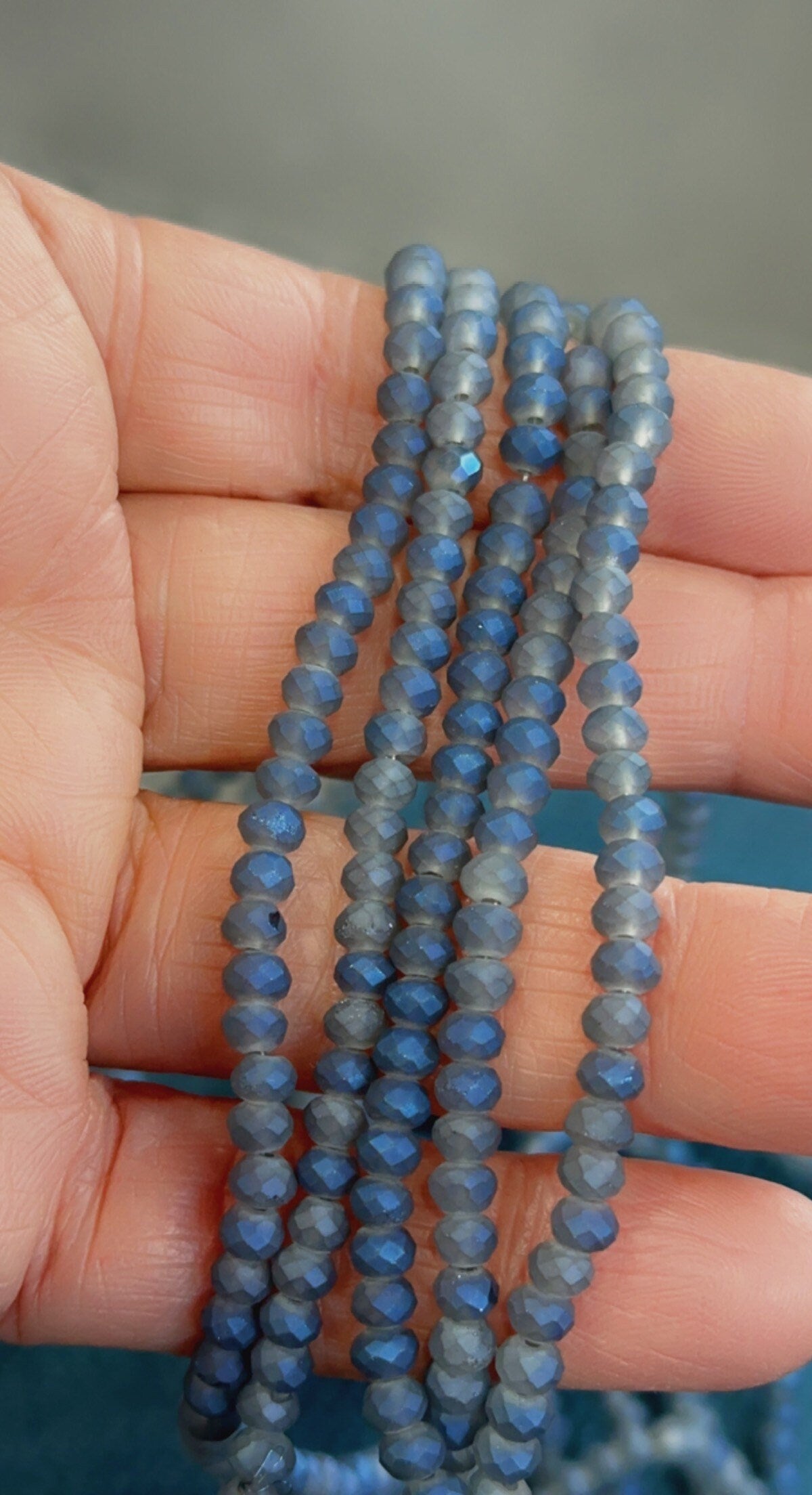 Two Tone matte blue faceted 4 mm crystal Beads / Crystal Glass Beads / Multi tonal coloured beautiful beads / Amazing beads / 6 beads