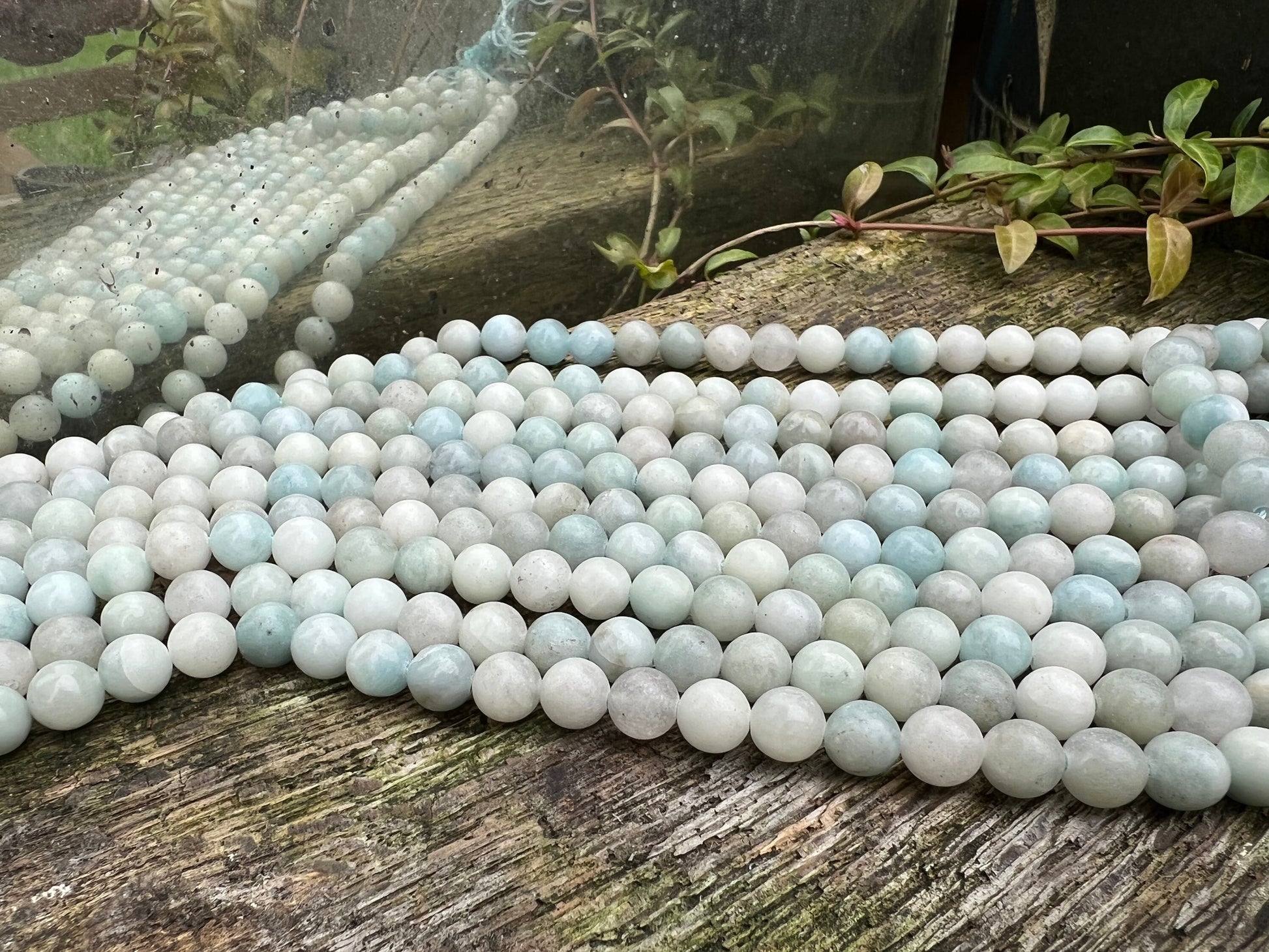 Natural rustic Aqua Pale Blue Round Aquamarine beads / 8 mm approx/ Soft Pale Blue Green Gemstone Beads