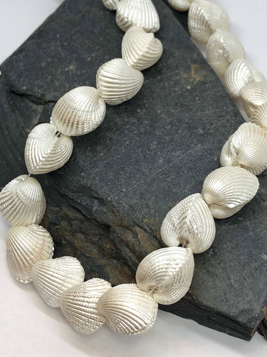 Double Clam Shell Beads 18mm / Natural Organic Beads / Shell beads 18mm / Buddhist beads / Beads for Malas / 2 beads