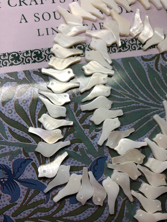 Beautiful Mother of Pearl Dove Bird Beads / 15 mm