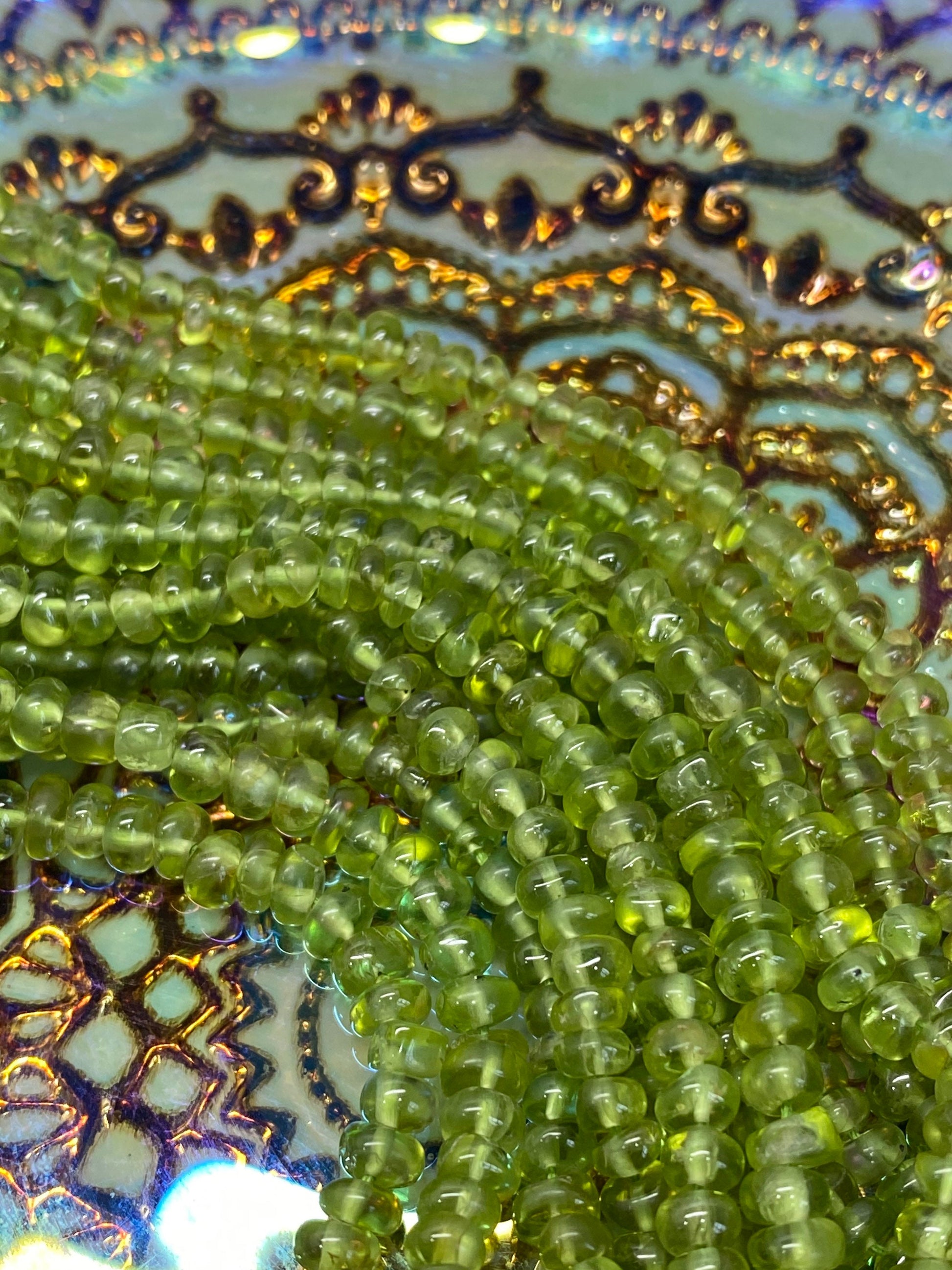 Natural green handcut Rustic handcut Peridot Green smooth Rondelle spacer Beads / Natural Peridot Gemstone Beads/ 4-5mm