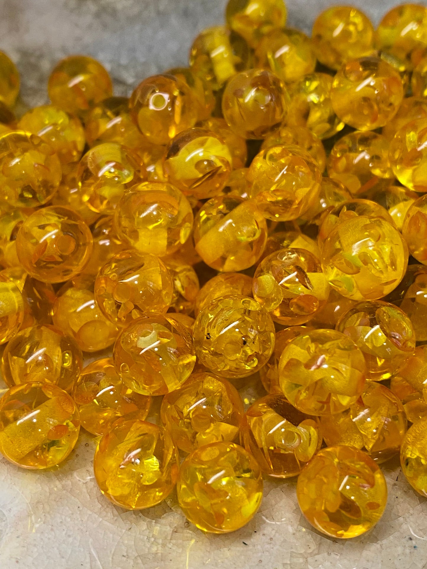 Resin Amber Tone Round Beads 8mm / yellow Golden Amber Colour Beads / Barley sugar Beads