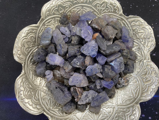 Rare Tanzanite Natural Raw Rough Cut Nugget Chip Beads 6-9mm approx Blue Gemstone Irregular Cut Beads / Freeform Tanzanite Gemstone 3 bead