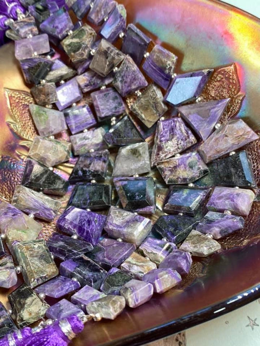 Completely stunning high quality natural Charoite step cut slabs. 11-22 mm Faceted Beads focal beads 17 bead strand