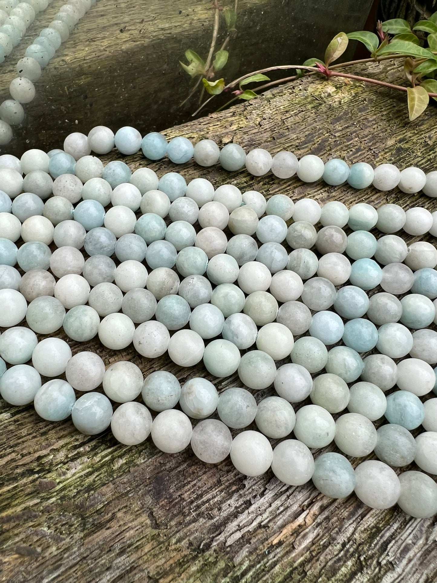 Natural rustic Aqua Pale Blue Round Aquamarine beads / 8 mm approx/ Soft Pale Blue Green Gemstone Beads