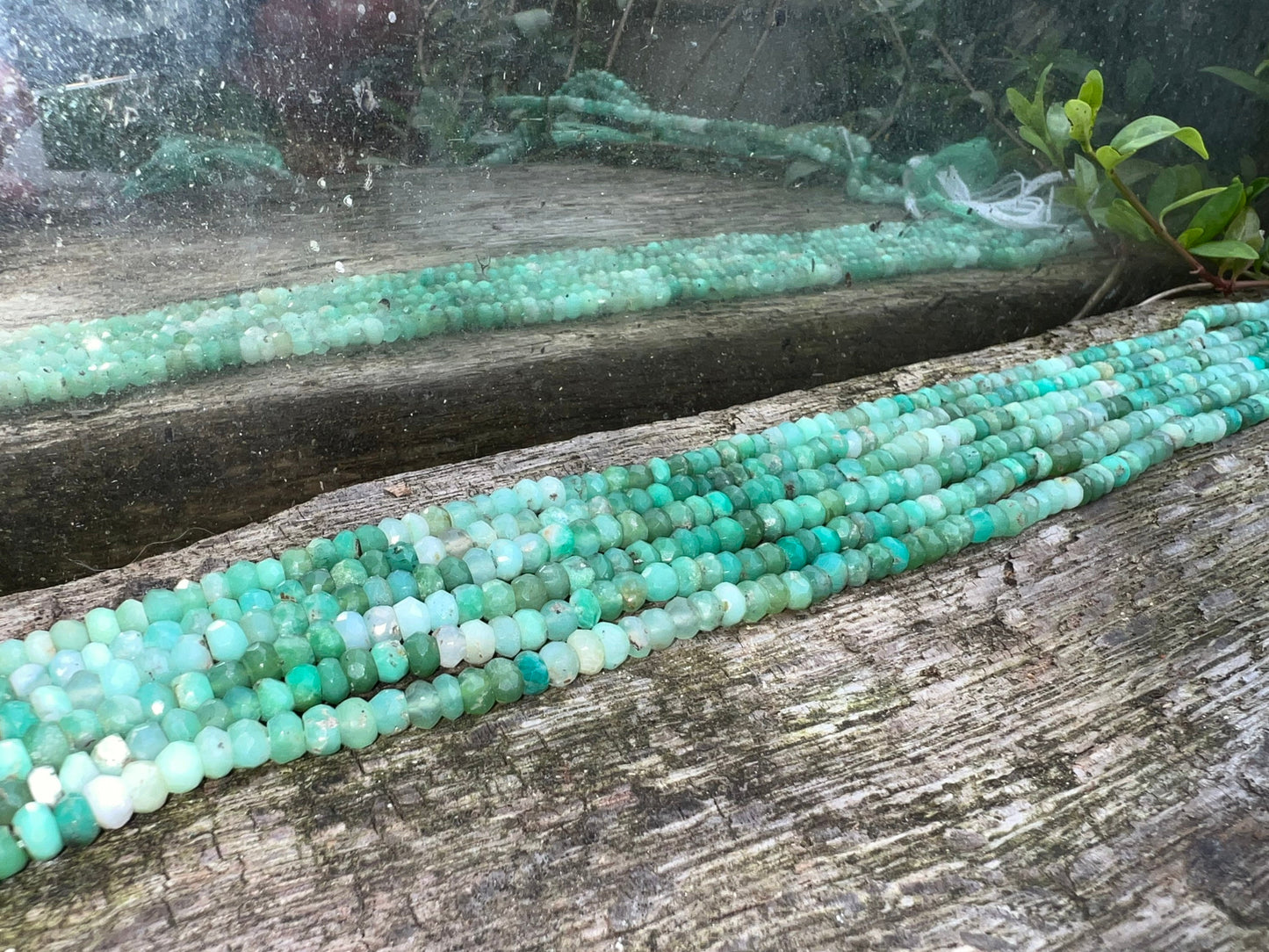 Rustic Hand Faceted Natural Chrysoprase Green Ombré Rondelle Beads / Gemstone Beads/ Approx 4- 5mm