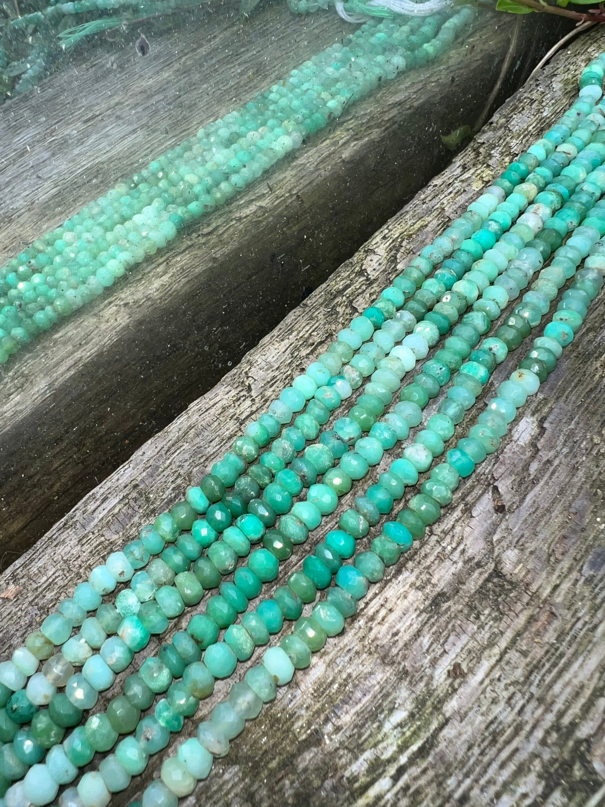 Rustic Hand Faceted Natural Chrysoprase Green Ombré Rondelle Beads / Gemstone Beads/ Approx 4- 5mm