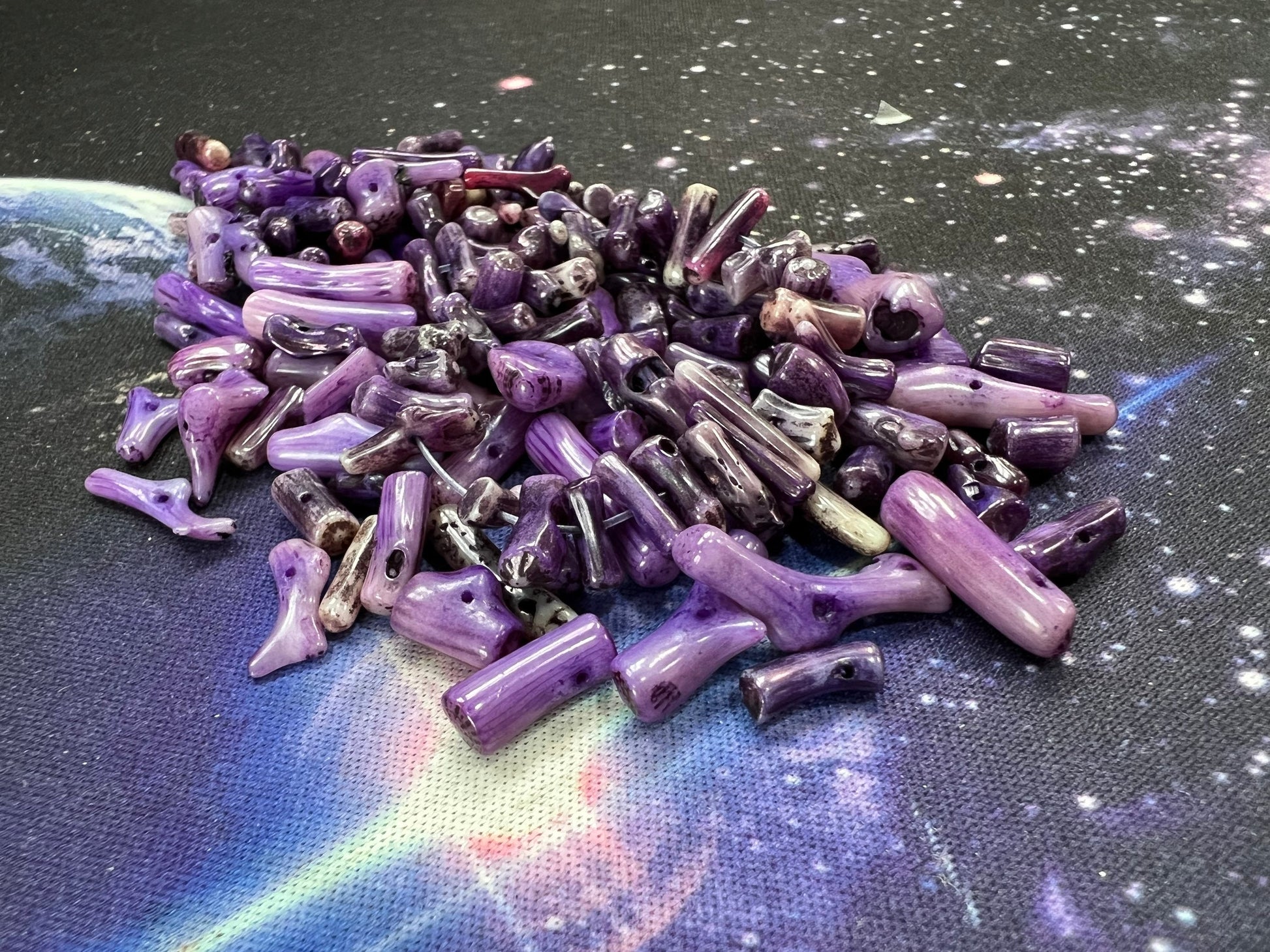 Purple Coral Stick Beads / Lovely Markings and Tones / 7-16mm / Coral Beads / 6 beads