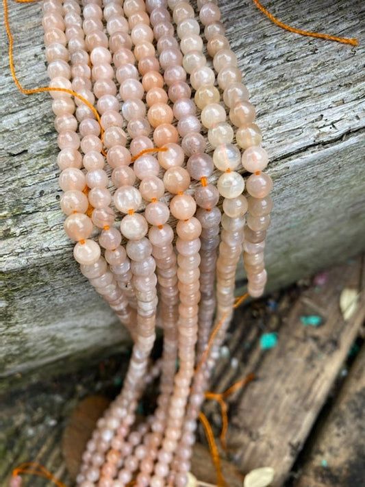 Peach Moonstone rounds / 5mm approx