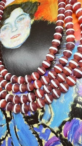 Glowy fabulous smooth Tibetan Carnelian with stripe / 8mm 15.5" / Carnelian Agate Beads