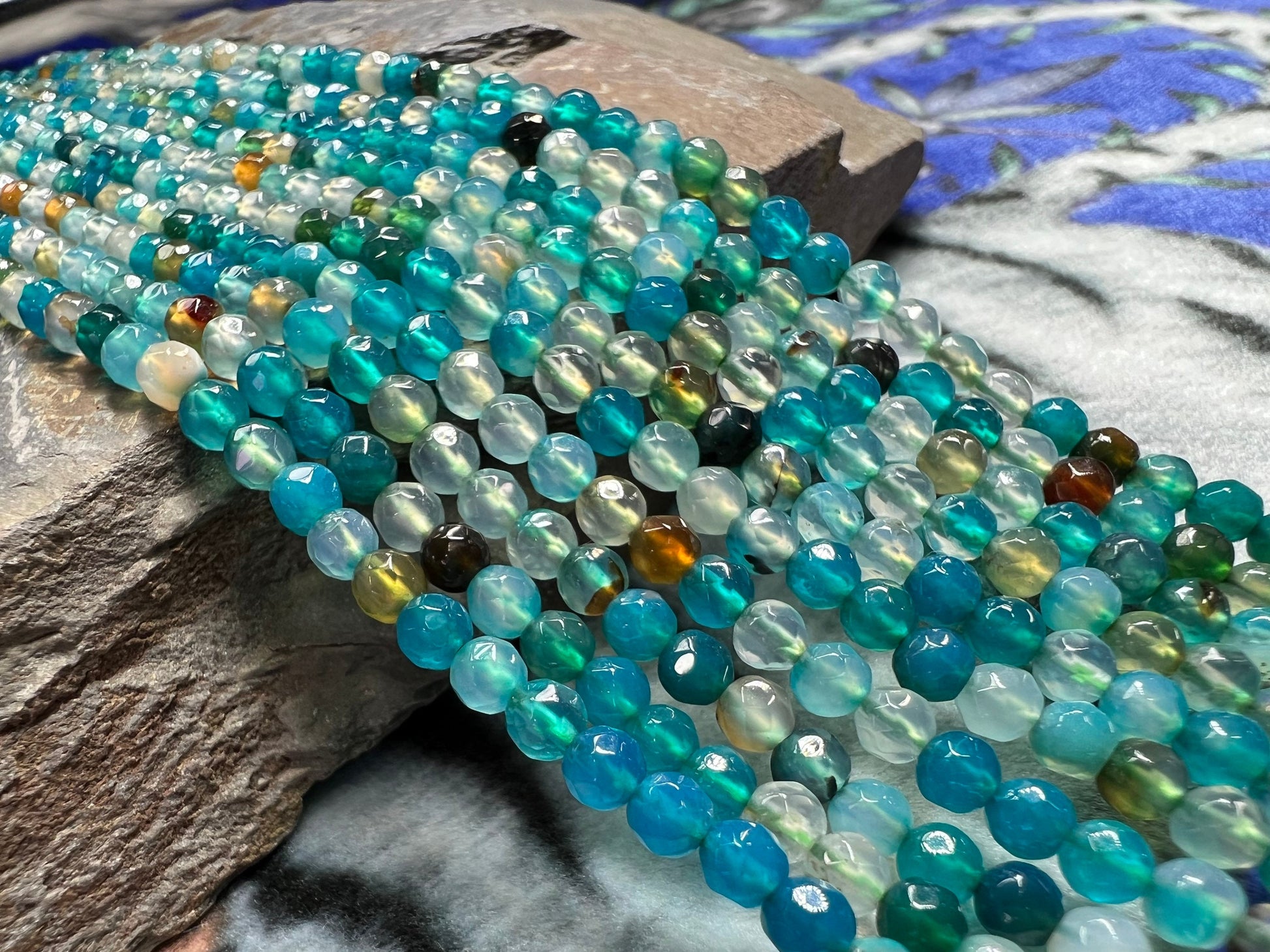 Pretty tiny small faceted Agate beads 3mm / mixed gemstone beads / multi beads / rainbow beads