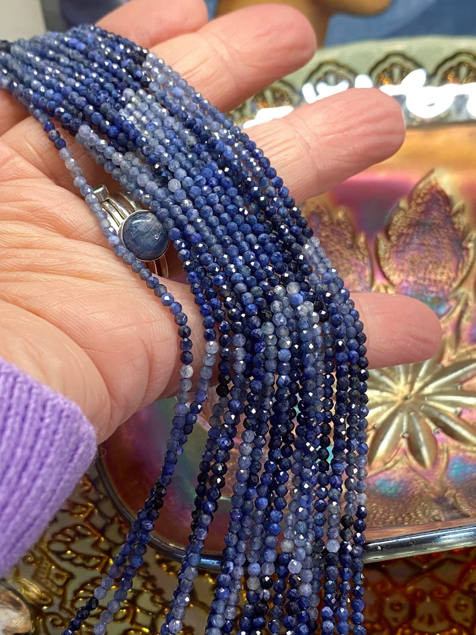 Sweet faceted Ombre Sapphire Tiny Beads 2mm - 32cm strand