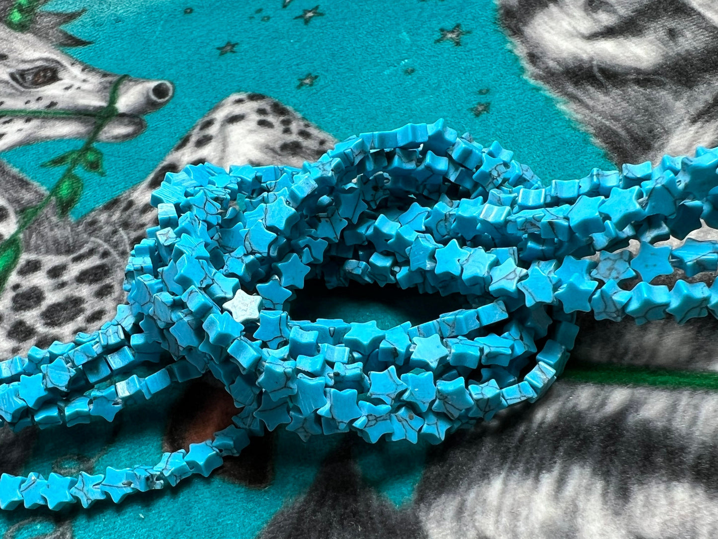 4 x Turquoise Howlite or Rose Quartz Stars beads 4.5mm / Tiny stars / Carnelian Agate / 4 beads