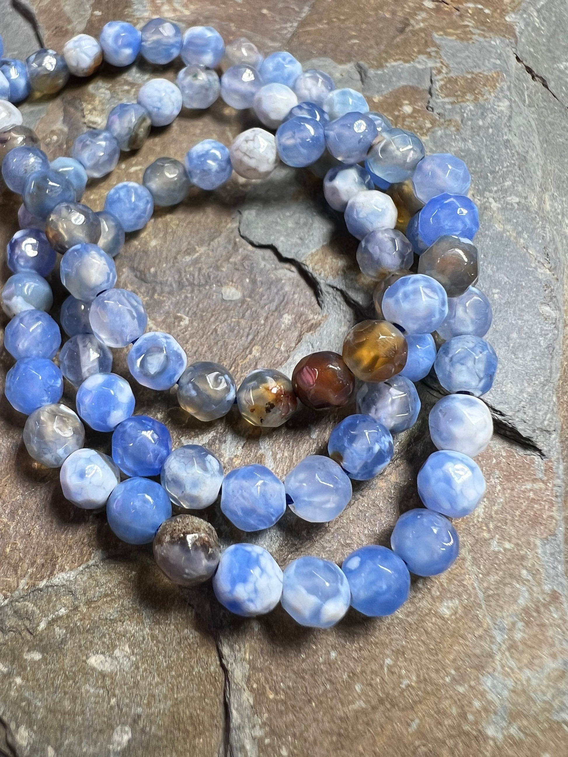 10 x Pale Blue White China Veined Mixed faceted Agate beads / Blue gemstone beads / small order beads / 4mm / 10 beads