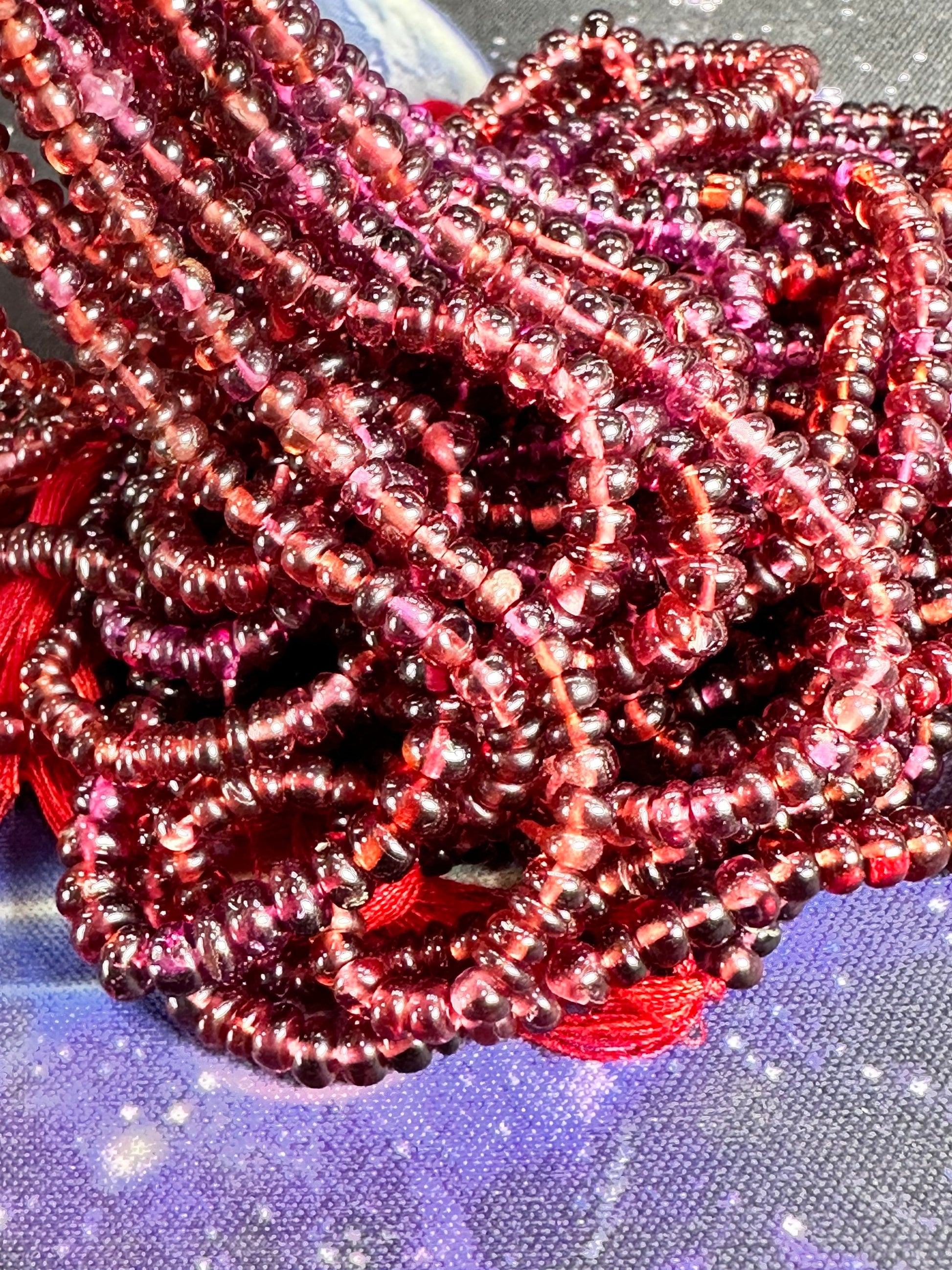 Natural Garnet Tyre Heishi Rondelle Spacer Handcut Beads 3-4 mm Approx / Red Gemstone Beads / January Birthstone