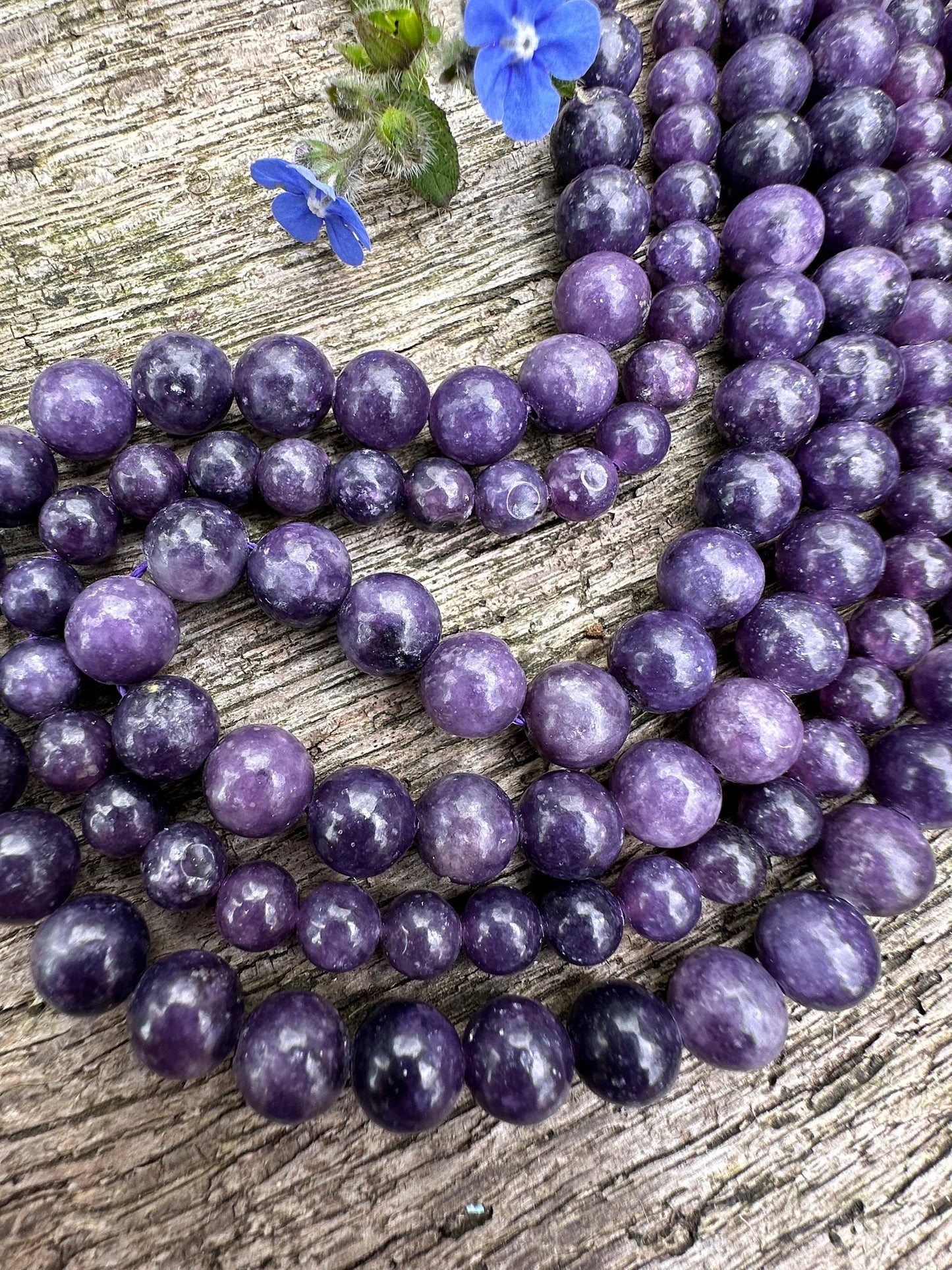 Handmade Purple Lepidolite Round Beads 6 or 8 mm / Purple Gemstone Beads / Sparkling Beads / Jewellery Making Gemstone Beads /