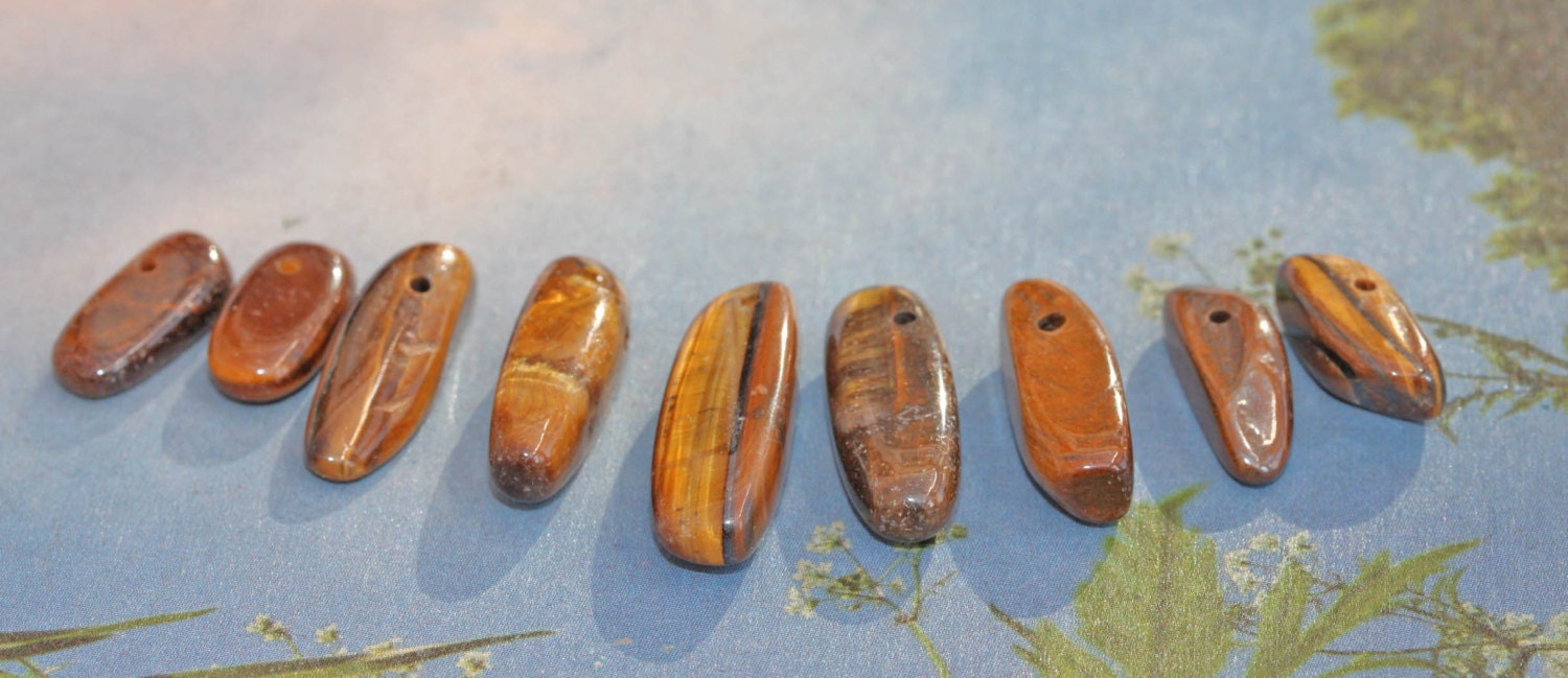 Tigers Eye Soft Nuggets and Points 18-22mm / Top Drilled Teeth SET of 8 Beads Lovely TOP Quality